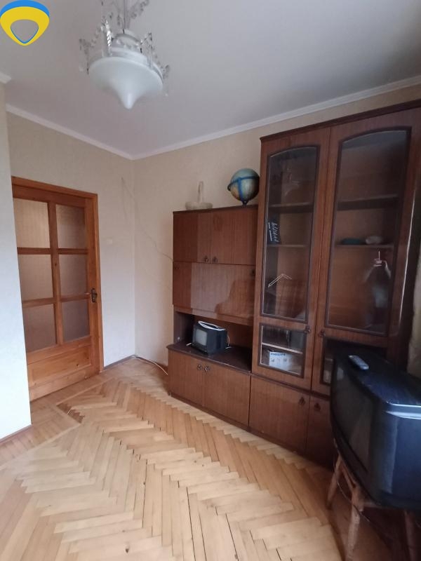 продажа трехкомнатной квартиры номер A-174294 в Суворовском районе, фото номер 9